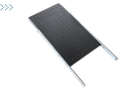 Полка перфорированная выдвижная с телескопическими направляющими, глубина 750 мм, цвет черный