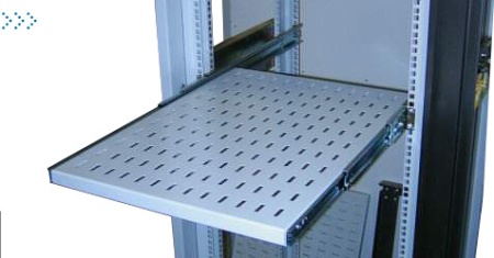 Полка перфорированная выдвижная с телескопическими направляющими, глубина 580 мм