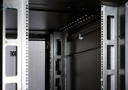 Шкаф серверный ПРОФ напольный 42U (800x1000) дверь перфор. 2 шт., черный, в сборе