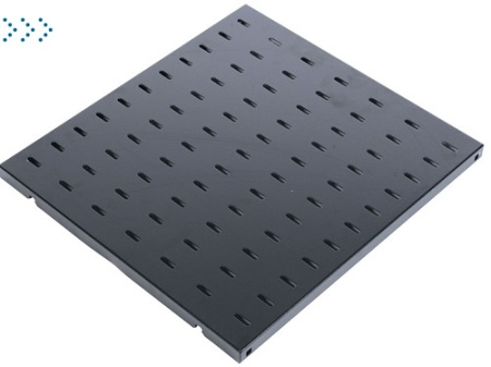 Полка перфорированная, глубина 580 мм, цвет черный